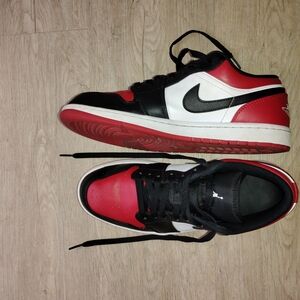 Jordan 1 Bred Lows Size 10.5